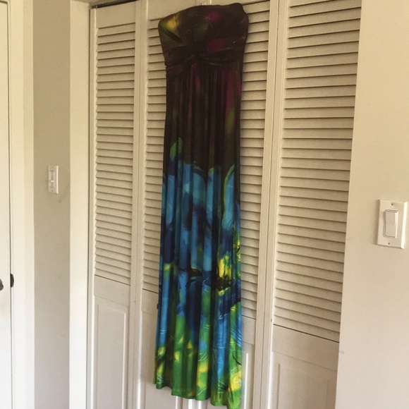 Dress - Picture 1 of 1